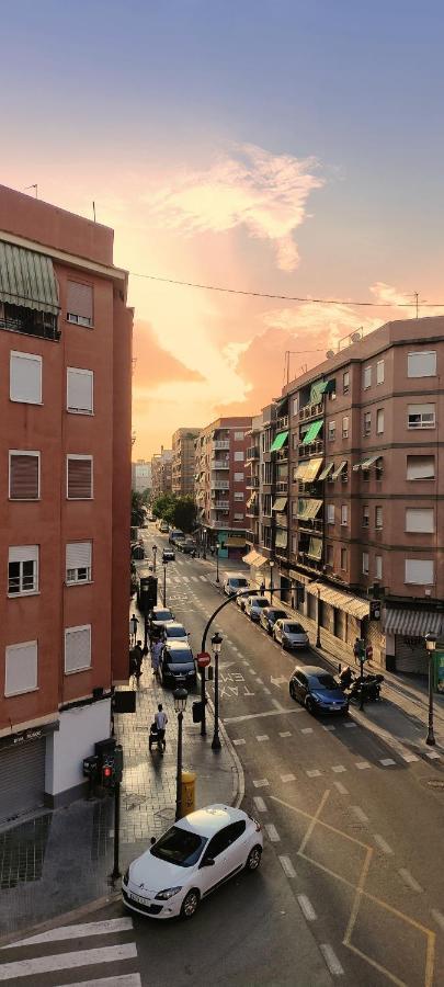 Habitacion Con Balcon Privado. Διαμέρισμα Βαλένθια Εξωτερικό φωτογραφία